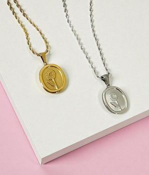 Me Auld Flower Necklace - Gold